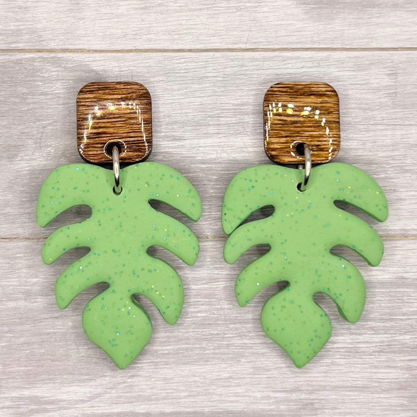 Monstera Leaf Stud Dangle