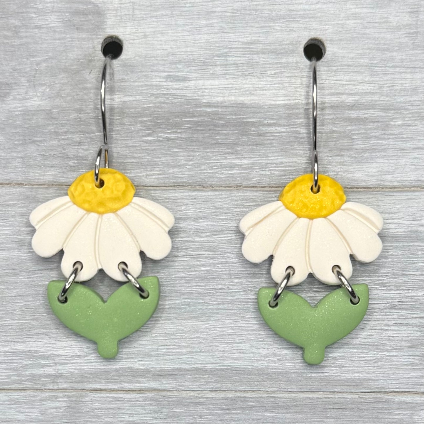 Daisy Dangles