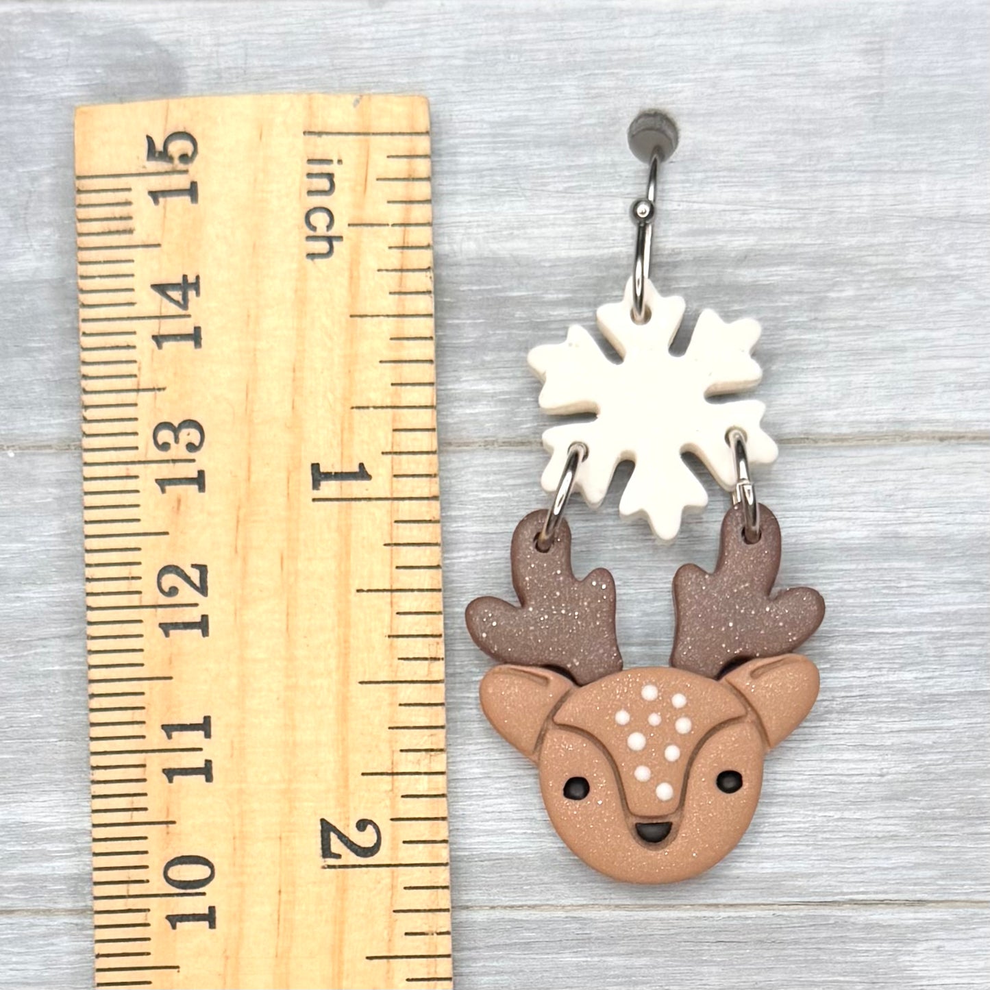 Pretty Reindeer Dangles