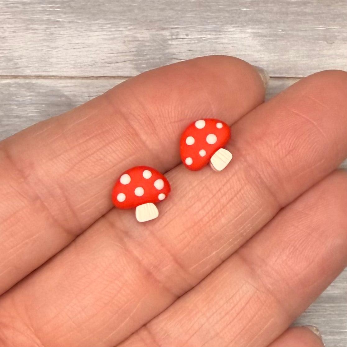 Mushroom Studs