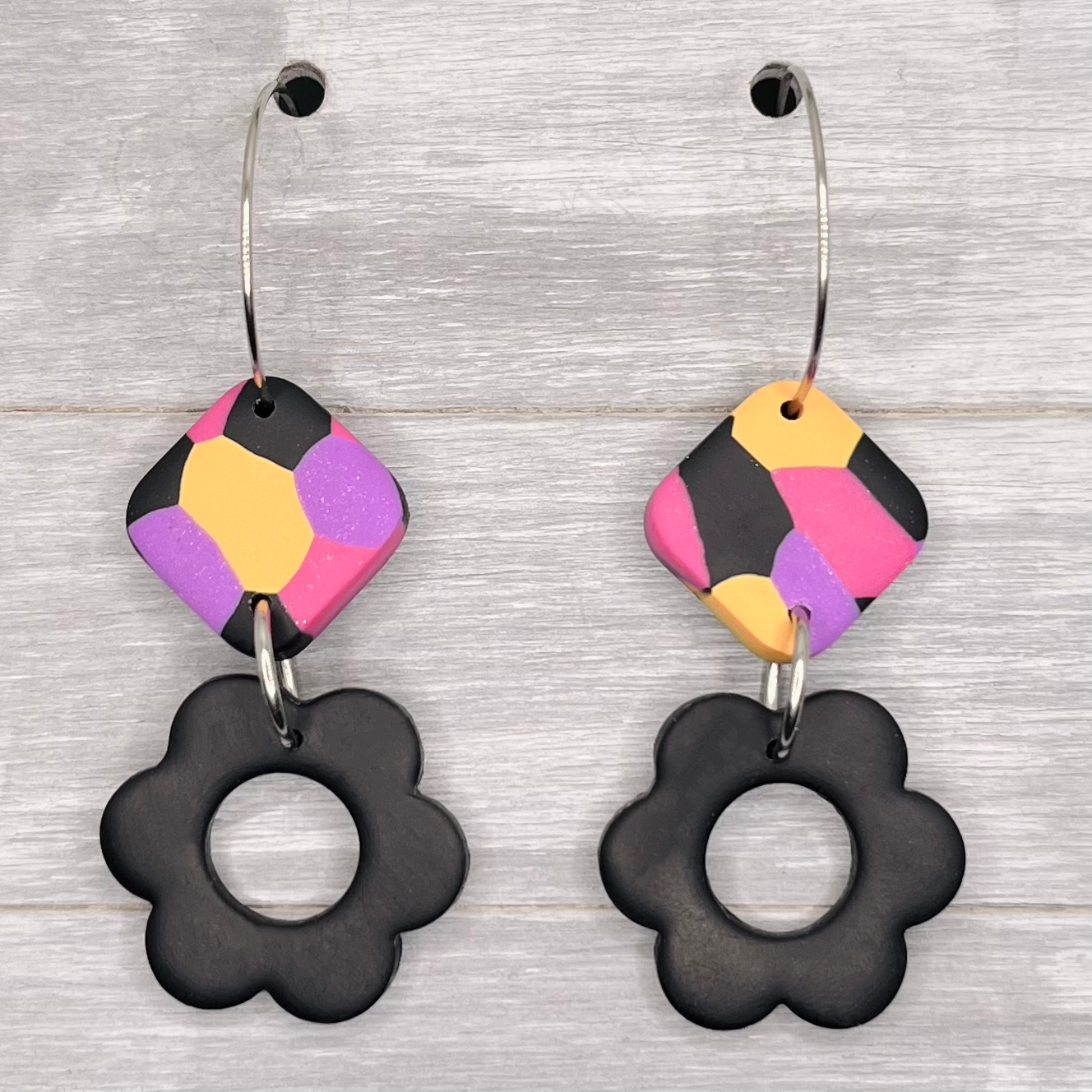 Summer Brights Terrazzo Black Flower Hoop Dangles