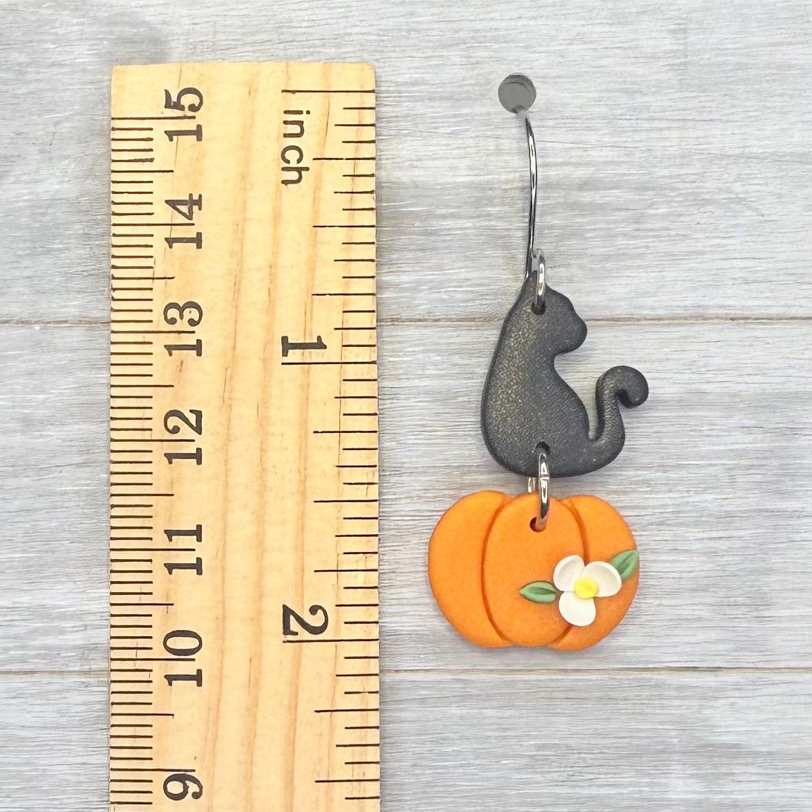 Cat on Pumpkin Dangles